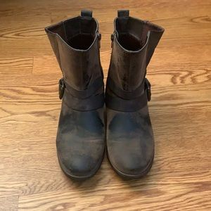 Maurice brown boots!!